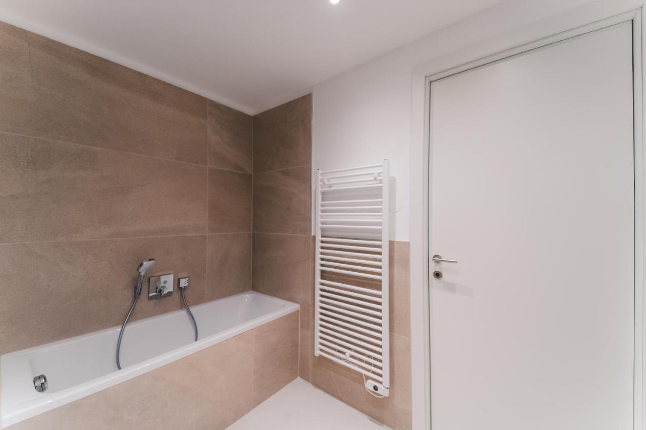 וינה Triangle City Apartment II מראה חיצוני תמונה