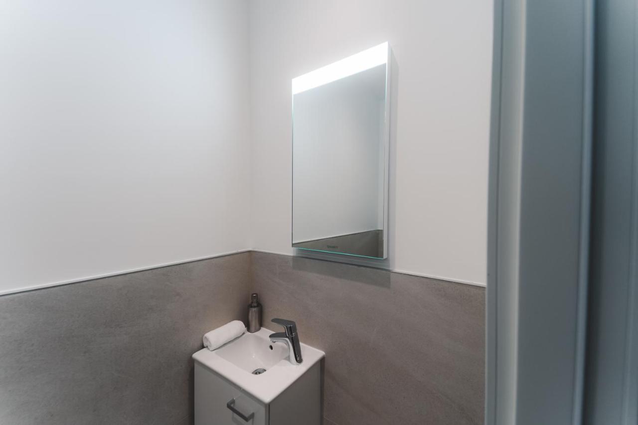 וינה Triangle City Apartment II מראה חיצוני תמונה